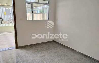 Imagem: A casa à venda possui 2 Dormitórios, 2 Banheiros, 4 Vagas