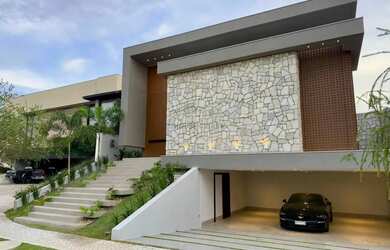 Imagem: A casa em condomínio possui 3 Dormitórios, 4 Banheiros, 5