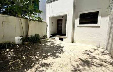 Imagem: O apartamento possui 3 Dormitórios, 4 Banheiros, 2 Vagas na