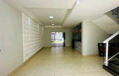 Imagem 4: Descubra o Luxo e Conforto desta casa de Alto Padrão no Novo Mundo: 3 Quartos, Suíte Maste