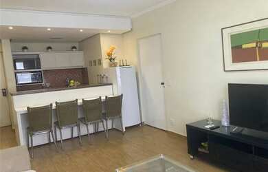 Imagem: O studio possui 1 Dormitório, 1 Banheiro, 45m² de Área e