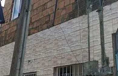 Imagem: A casa possui 2 Dormitórios, 2 Banheiros, 1 Vaga na garagem