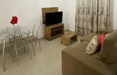 Imagem: O apartamento possui 2 Dormitórios, 1 Banheiro, 1 Vaga na garagem