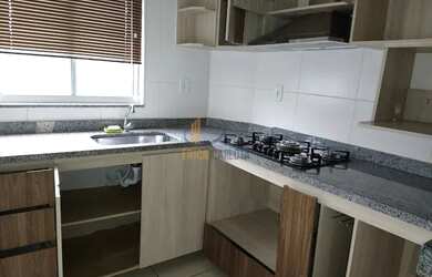 Imagem: O apartamento possui 2 Dormitórios, 1 Banheiro, 1 Vaga na garagem