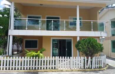 Imagem: A casa possui 4 Dormitórios, 4 Banheiros, 2 Vagas na garagem