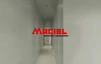 Imagem 13: Casa Padrão em Jacareí. Guarda roupa, 160m² de Área, 2 Banheirose3...