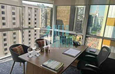 Imagem: O depósito possui 1 Vaga na garagem, 144m² de Área e está