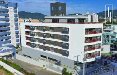 Imagem: O apartamento possui 1 Dormitório, 1 Banheiro, 1 Vaga na garagem