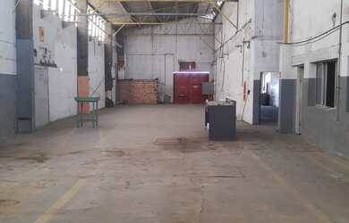 Imagem 3: Galpão/Depósito/Armazém para aluguel e venda possui 820 metros quadrados