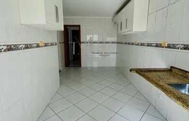 Imagem: O apartamento possui 4 Dormitórios, 3 Banheiros, 2 Vagas na