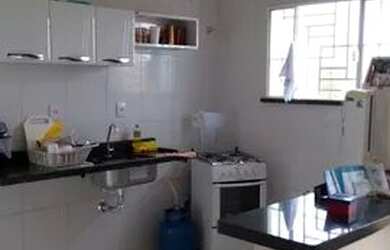 Imagem: A casa possui 2 Dormitórios e 1 Banheiro e está localizado