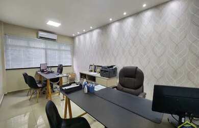 Imagem: O depósito possui 31m² de Área e está localizado em Boqueirão