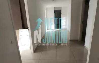 Imagem: O depósito possui 1 Vaga na garagem e 220m² de Área e está