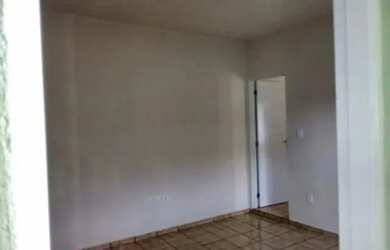 Imagem: A casa possui 2 Dormitórios, 1 Banheiro, 68m² de Área e