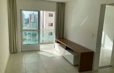 Imagem: O apartamento possui 1 Dormitório, 1 Banheiro, 1 Vaga na garagem