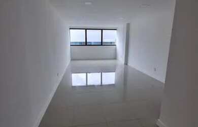 Imagem: O depósito possui 1 Vaga na garagem, 33m² de Área e está