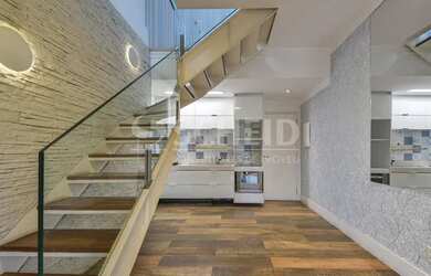 Imagem: O apartamento na cobertura e possui 3 Dormitórios, 2 Banheiros