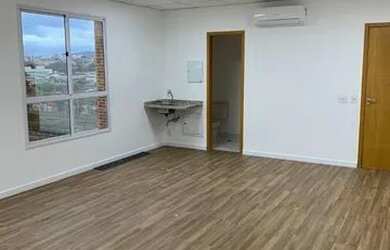 Imagem: O depósito possui 1 Vaga na garagem, 37m² de Área e está