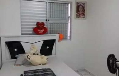 Imagem: O apartamento possui 2 Dormitórios, 1 Banheiro, 1 Vaga na garagem