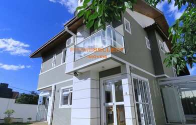 Imagem: A casa em condomínio possui 4 Dormitórios, 5 Banheiros, 3