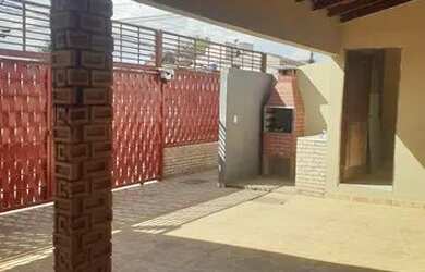 Imagem 1: VENDO CASA NO AREAL 360MIL