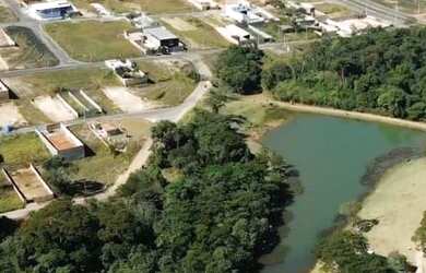 Imagem: A casa em condomínio possui 2 Dormitórios, 1 Banheiro, 1 Vaga