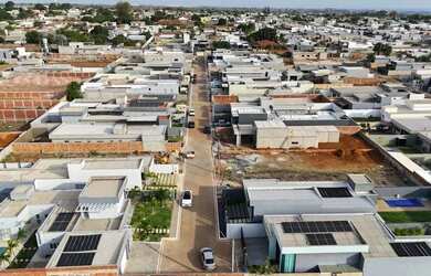 Imagem: O terreno possui 500m² de Área, Imóvel novo e está localizado