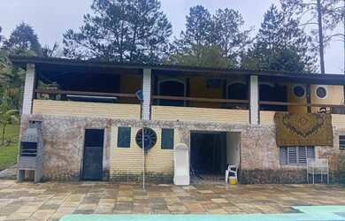 Imagem: A chácara possui 6.700m² de Área e está localizado em Juquitiba