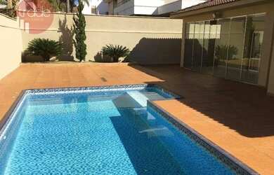 Imagem: A casa em condomínio possui 3 Dormitórios, 5 Banheiros, 4