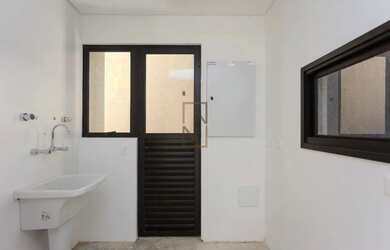 Imagem 5: Casa com 3 suites e 2 vagas de garagem no Cascatinha