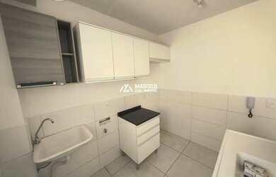 Imagem 9: Vendo apartamento no 4º andar com 2 quartos, armários planejados na cozinha em