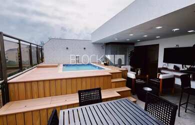 Imagem: O apartamento na cobertura possui 3 Dormitórios, 5 Banheiros