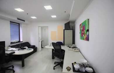 Imagem 15: Ótimo conjunto em condomínio de 1ª linha, localização nobre