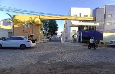 Imagem: O apartamento possui 3 Dormitórios, 1 Banheiro, 1 Vaga na garagem