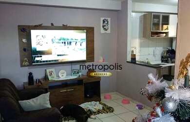 Imagem: O apartamento possui 2 Dormitórios, 1 Banheiro, 1 Vaga na garagem