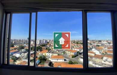 Imagem: O apartamento possui 3 Dormitórios, 1 Banheiro, 2 Vagas na
