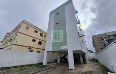 Imagem: O apartamento possui 3 Dormitórios, 1 Banheiro, 1 Vaga na garagem