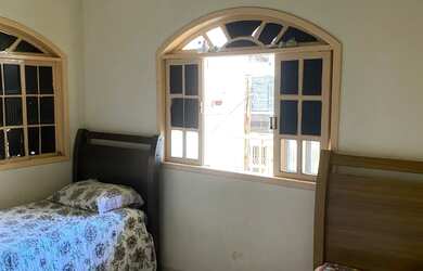 Imagem 9: Prédio com três casas independente