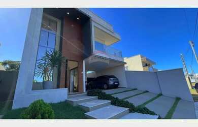 Imagem: A casa em condomínio possui 4 Dormitórios, 5 Banheiros, 4