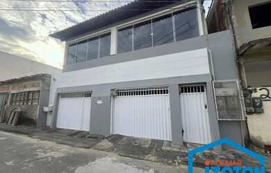 Imagem: O apartamento possui 3 Dormitórios, 1 Banheiro, 100m² de Área