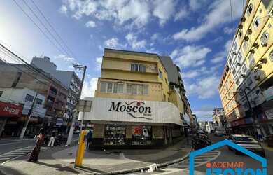 Imagem: O apartamento possui 2 Dormitórios, 2 Banheiros, 120m² de