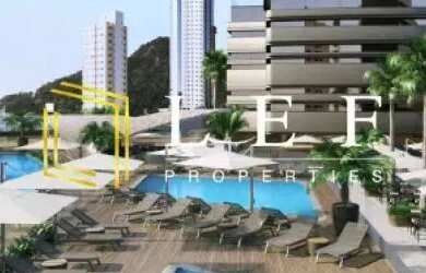 Imagem: O apartamento possui 4 Dormitórios, 5 Banheiros, 5 Vagas na