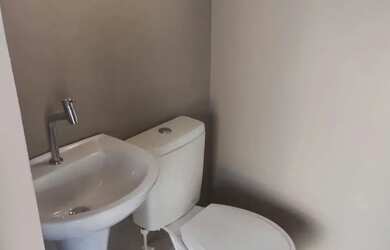 Imagem 12: SOBRADO NO BAIRRO ALTO - NOVOS