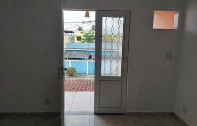 Imagem 10: Casa para aluguel possui 30 metros quadrados com 2 quartos em Valverde...