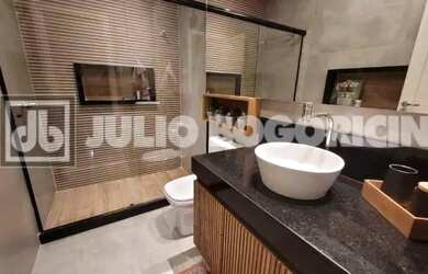 Imagem 16: Apartamento - Luxo - 3 quartos suite reformado / Clean / Leblon