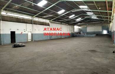 Imagem: O depósito possui 5 Vagas na garagem, 1.400m² de Área e