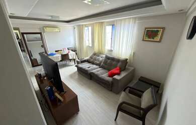 Imagem: O apartamento possui 4 Dormitórios, 2 Banheiros, 1 Vaga na