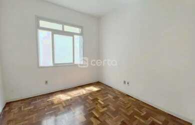 Imagem: A kitnet para alugar possui 1 Banheiro e 15m² de Área e está