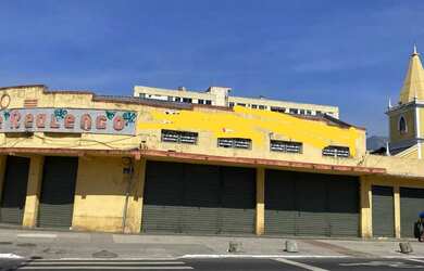 Imagem: O depósito possui 670m² de Área e está localizado em Realengo