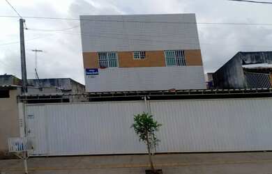 Imagem: O apartamento possui 2 Dormitórios, 1 Banheiro e 1 Vaga na